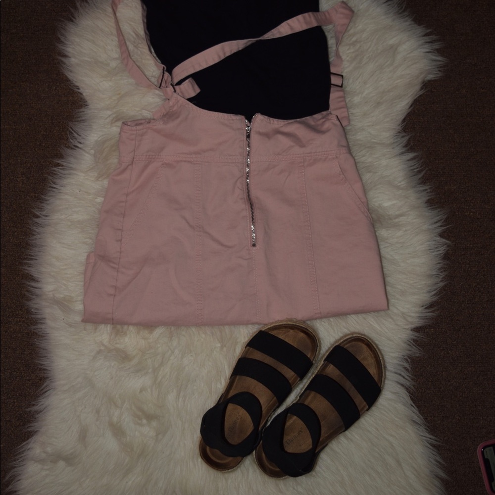 Overall skirt
